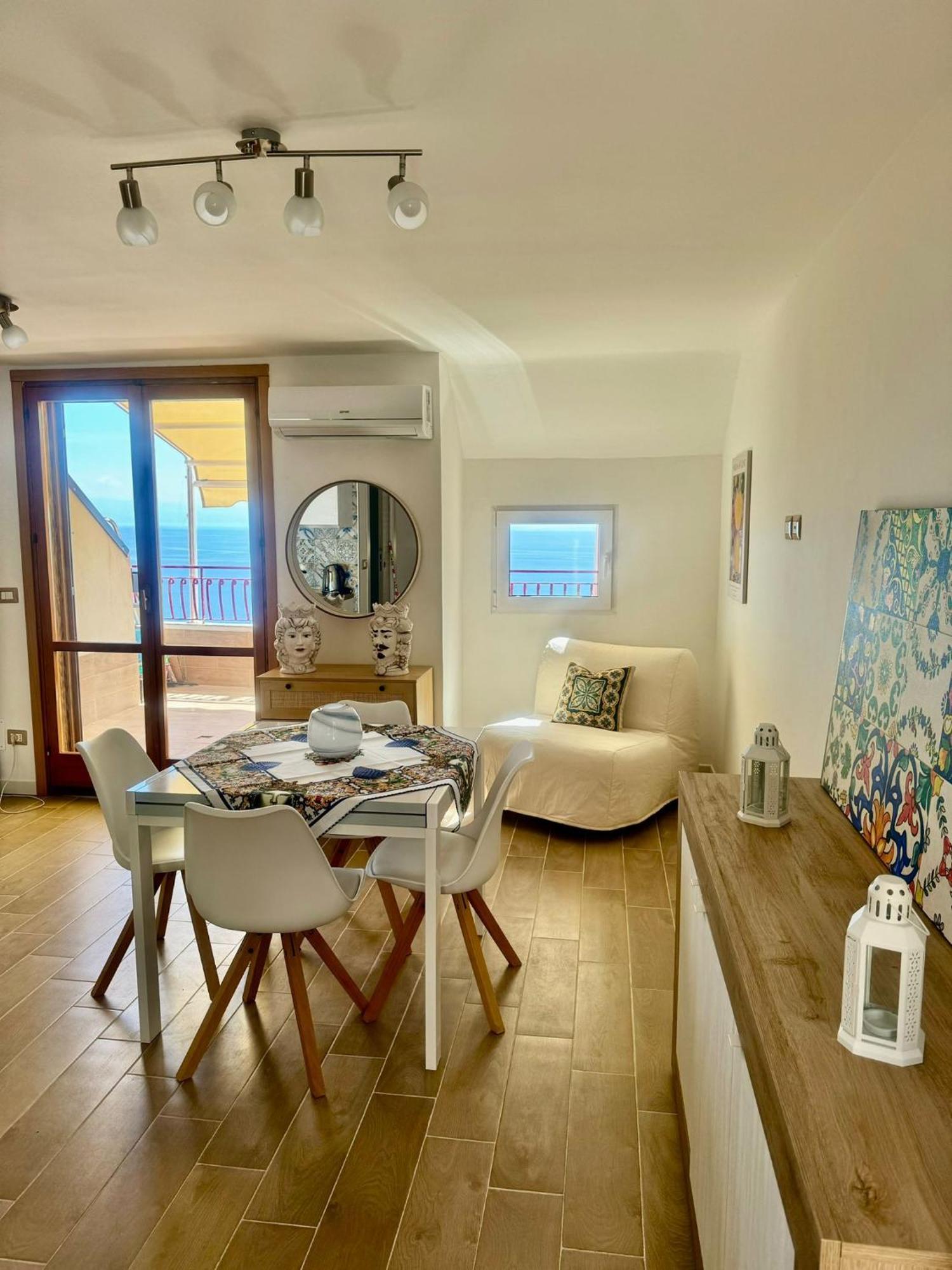 Sunrise Home Letojanni Exterior foto